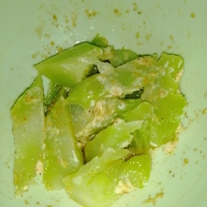 ブロッコリーの茎のサラダ